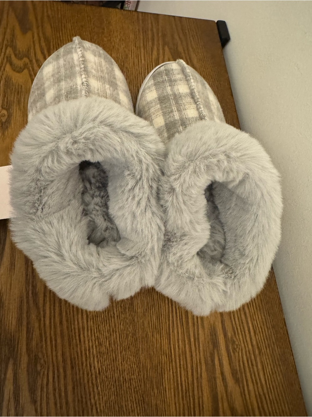 LC Lauren Conrad Plaid Faux Fur Clog Slippers - Picture 7 of 9